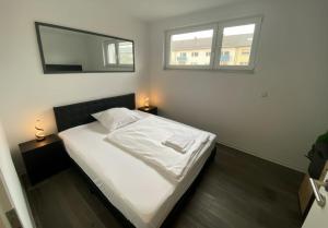 Apt near Rheinhafen mit Balkon und Parken -APOLONIAliving