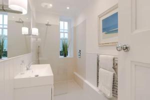 Bright and Leafy 1 Bedroom Flat in the Heart of Chelsea