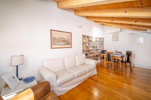 La Scontrosa Grazia - Affitti Brevi Italia