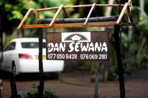 Dan Sewana