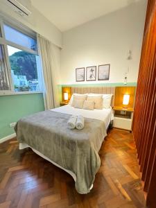 Copacabana 450 meters from the beach AC, Wi-Fi and Smart TV