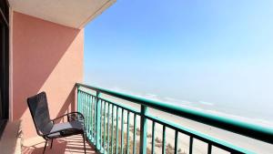 Paradise Oceanfront 1bd pool and hot tub