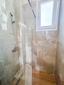 Seaside Pool Villas by BookVillaEU