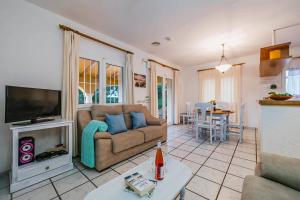 Villa Monte by Villa Plus