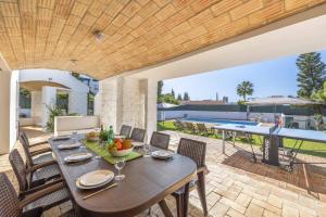 Villa Osborne by Villa Plus