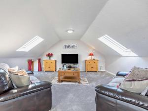 2 Bed in Holsworthy oc-00813