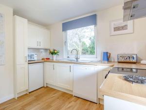 2 Bed in Isle Ornsay 86437