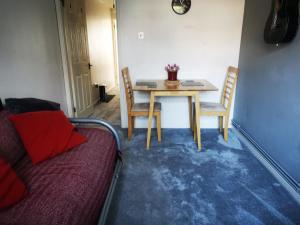 A private, cute, one bedroom self catering annexe