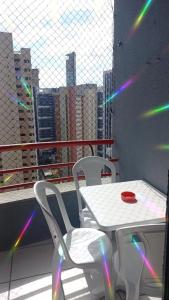 Vista Mar! Apto 2 Quartos a 35m da Praia com Piscina e Academia