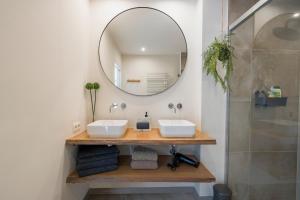 Stylish spacious city stay with 2 bedrooms