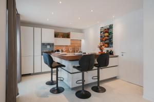 Modern City Centre Apartment Just Steps from Mirabell Palace