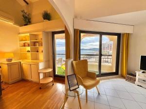 Appartement vue mer et front de mer avec terrasse