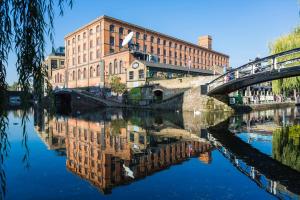 Veeve - Mornington Crescent Hideaway