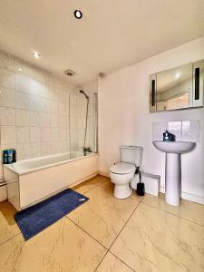 Apartment - Kitchen, Living Room, Parking, Central