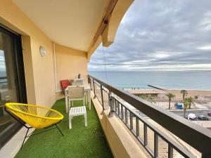 Appartement vue mer et front de mer avec terrasse
