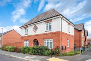 Leamington Spa Retreat - Garden - Parking - 5 mins