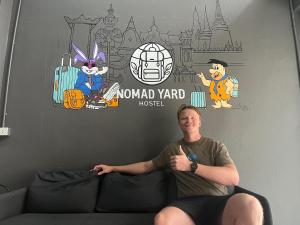 Nomad Yard Hostel ข้าวสาร