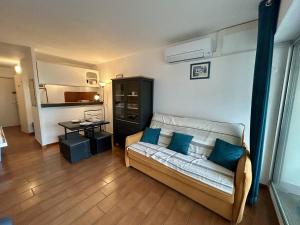 Appartement vue mer CANET SUD CR040-B119