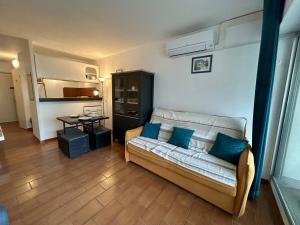 Appartement vue mer CANET SUD CR040-B119