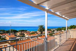Due Passi dal Cielo Apartment - Con Piscina condominiale 1-6 al 30-8