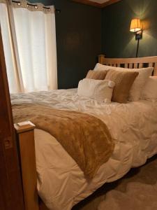 4-Bedroom House in Breckenridge-HotTub-Game Room!
