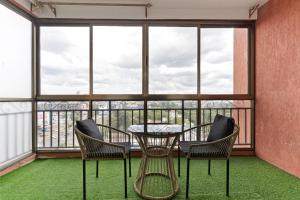 Chic 2BR plus DSQ With Swimming Pool along Ngong Rd-Kilimani