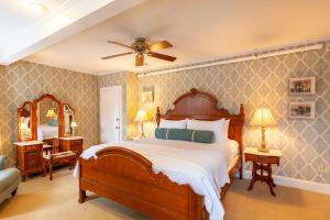 Ivy Lodge