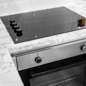 Stylish 2 Bed Apartment - City Center - Netflix 2AH