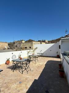 Riad Mira