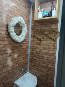 Cabana treiler na floresta