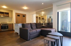 Brezzo Poolside Living 2BR in Miraflores