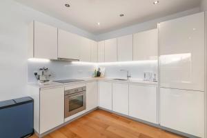 Brilliantly Connected 1BD Flat by Clissold Park