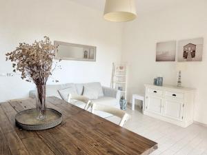 N117 - Numana, nuovo trilocale con giardino vista mare