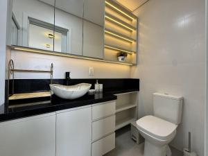 Oásis do Atlântico 307 A - Apartamento no condomínio clube na Praia de Palmas com vista para o mar