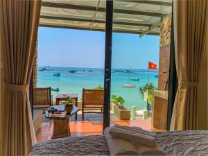 Chill Beach House