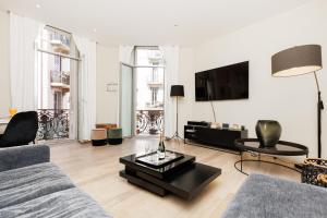 Urban Pearl YourHostHelper