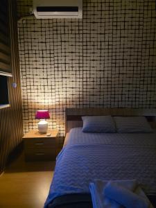 Lungros Square Apartment
