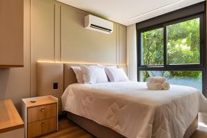 Apartamento de 2 suítes a poucos metros da Rua Coberta