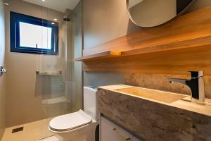 Apartamento de 2 suítes a poucos metros da Rua Coberta