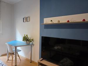 Lungros Square Apartment