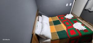 Quarto n°5 de casal sem hidromassagem