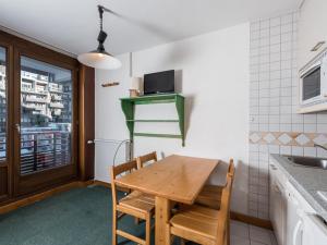 Studio cœur station près des pistes avec balcon, animaux acceptés - FR-1-502-446