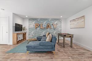 The Salty Blue l Pool l Walk to Beach