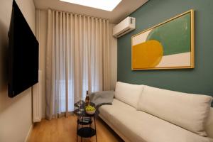 Modern Urban 2BR Petralona Metro Stay