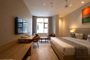 Hotel Bluestone Prime Nehru Place by The Cosy hotels