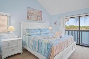 1611 Port Villa - Sleeps 6, Waterfront Villa