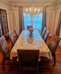 Grand Heritage Home: Steps from Lake Carlsbad