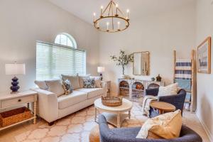 30A Poolside Oasis w Golf Cart 2 Mi to Beach