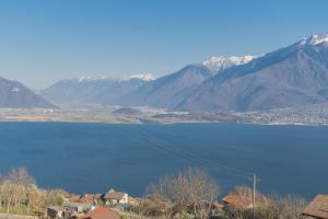 Valarin Luxury Apartments & Wellness, Vercana by RentComo