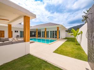 Pranee 09 Minera - 3BR Pool Villa - Lamai Samui by MO Estate